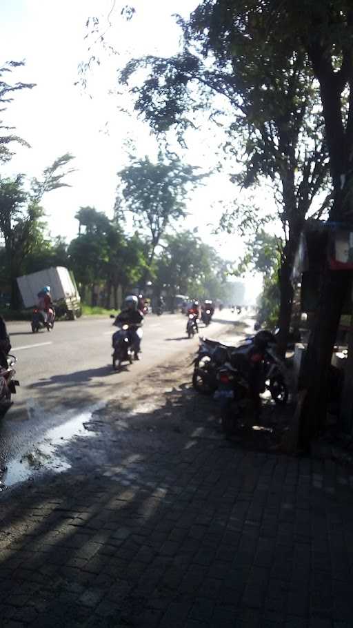 Warung Pojok Aneka Makanan 4