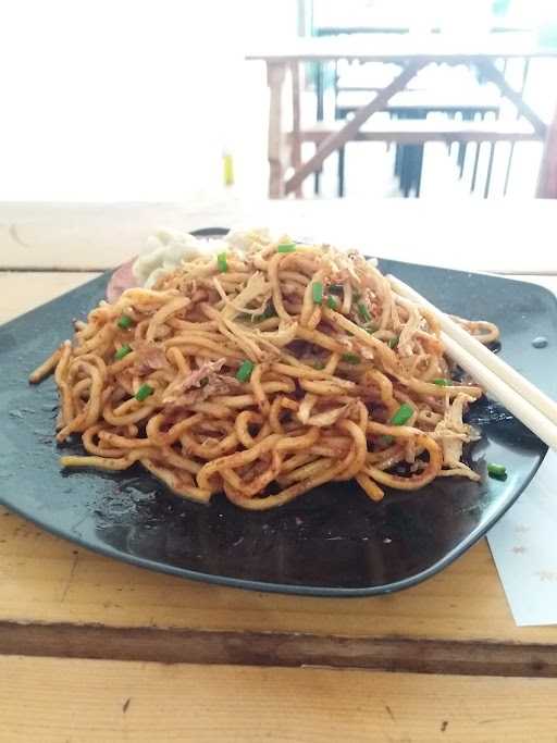 Kedai Mie Snewen 2