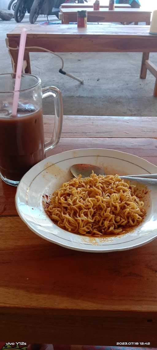 Warkop 200 (Warung Kopi) 3