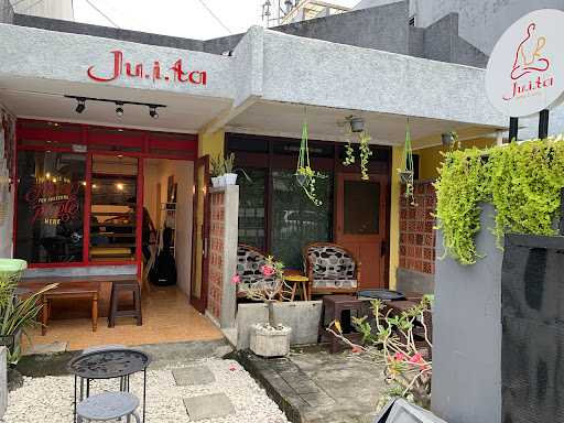 Juita Coffee 8