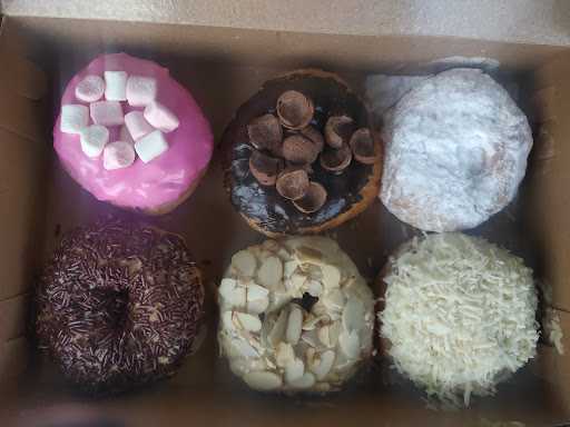 Lubake Donut - Donat Kentang Surabaya 1