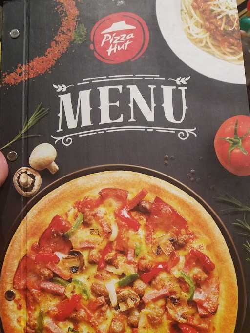 Pizza Hut Restoran 8