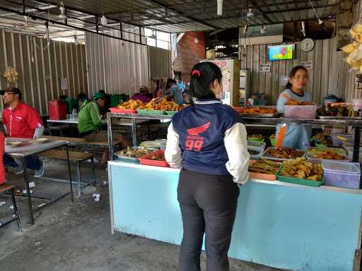 Warung Penyetan Murah Meriah 3