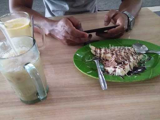 Cafe Susu Sapi Abadi 1