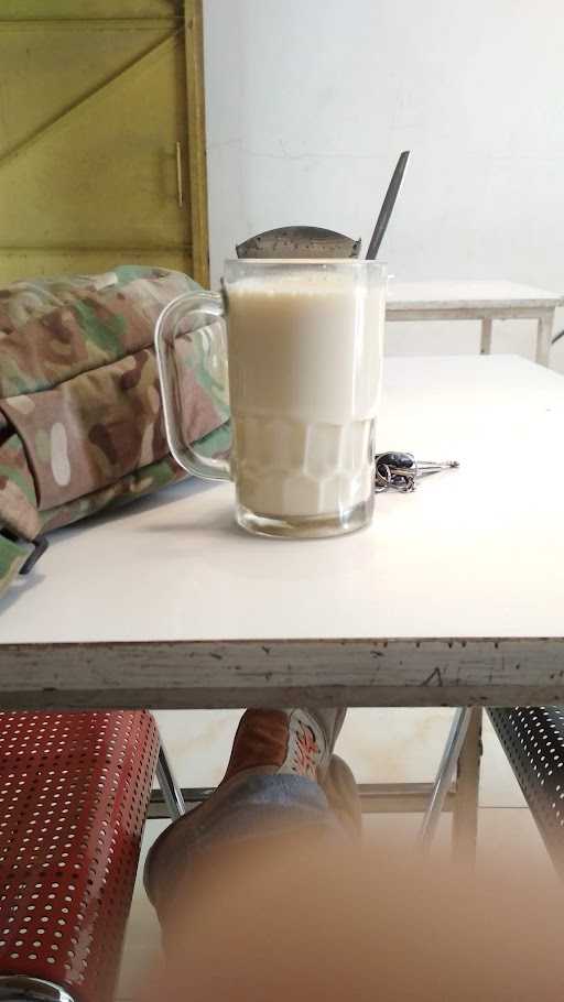 Cafe Susu Sapi Abadi 6