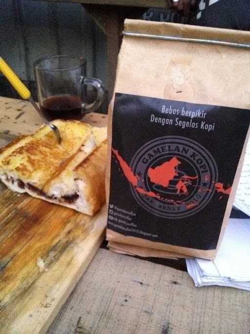 Gamelan Coffee Tegal Kepandean 9