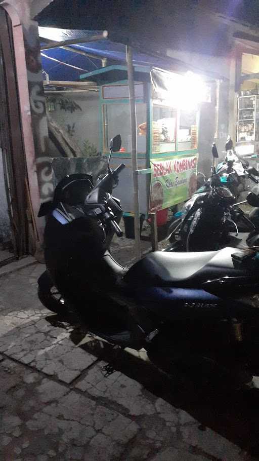 Seblak Kombinasi Khas Bandung 1