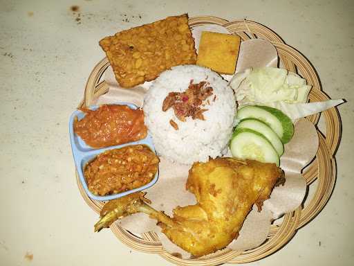 Warung Pecel Lele Mas Aade 2