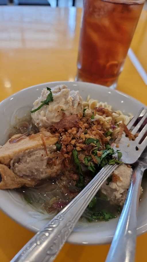 Bakso Pahlawan Gumayun 4