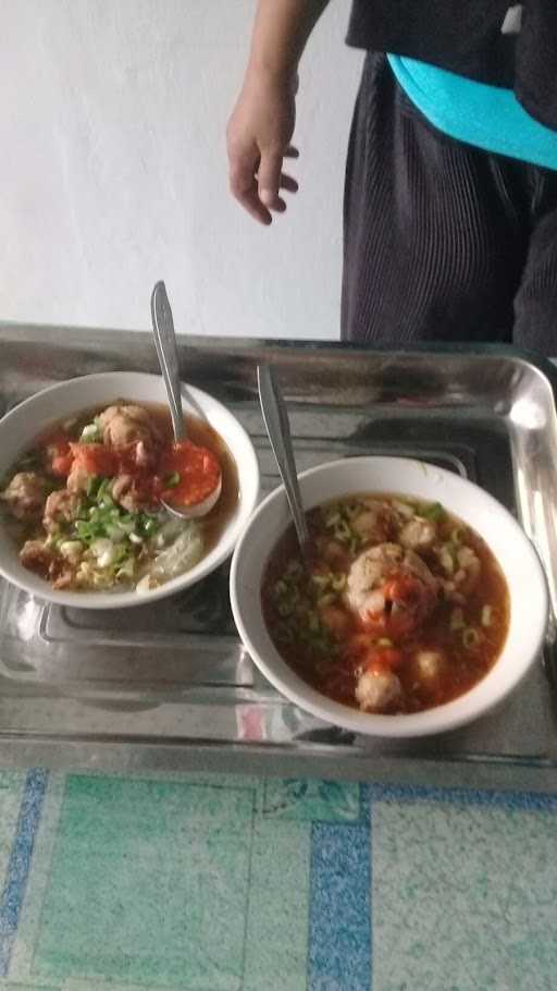 Warung Soto Bu Wartuti 4