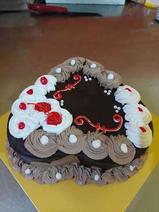 Toko Kue Rifki Cakes 9