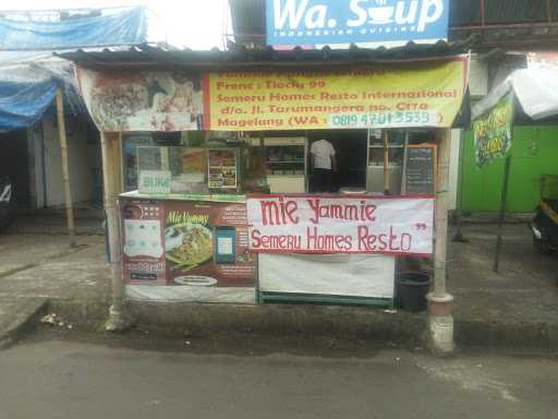 Yammie Pangsit Semeru 8