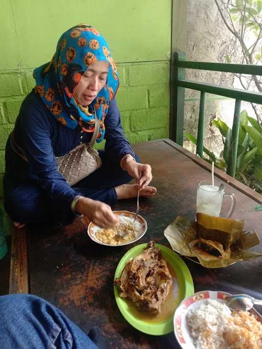 Warung Mbok Endun Kepala Manyung 6