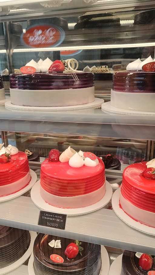 Dcika Cakes & Bakery Pondok Kelapa 1