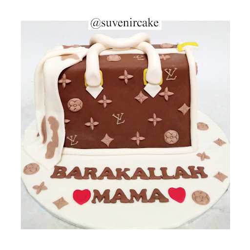 Suvenir Cake 4