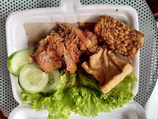 Ayam Goreng Mama Pingkan 9