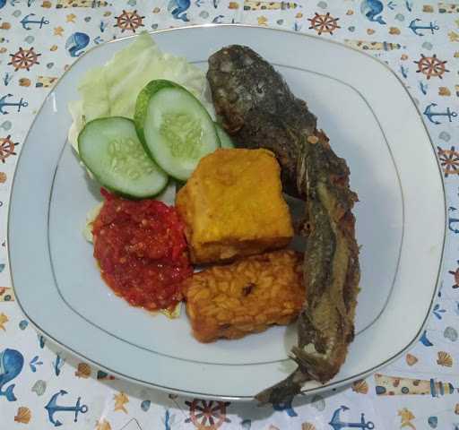 Ayam Penyet Mak Siti 3