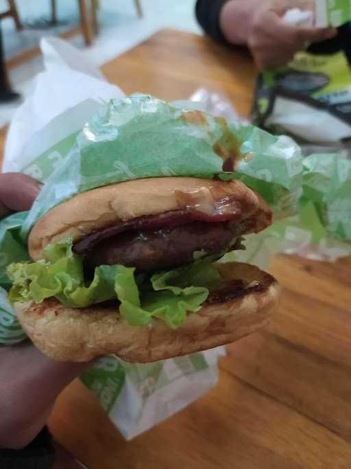 Burger Bangor Buaran 9