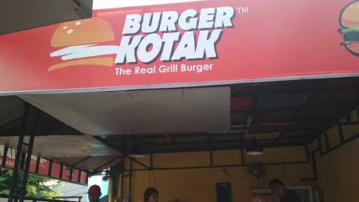 Burger Kotak 8