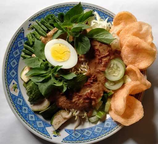 Gado-Gado Mama Echa 8