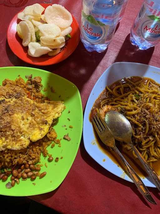 Mie Aceh Asli Adi Pulomas 5