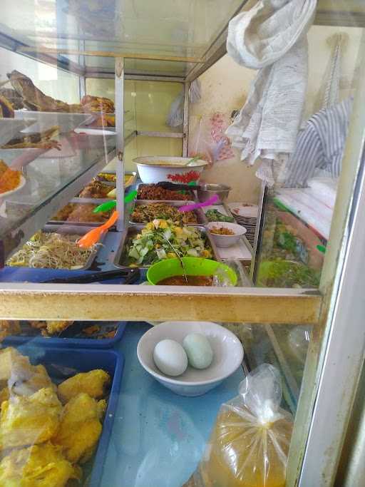 Warung Ibu Oom 5