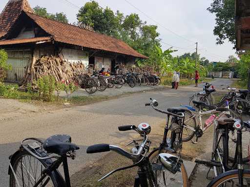 Warung Makan Mak Jum 9