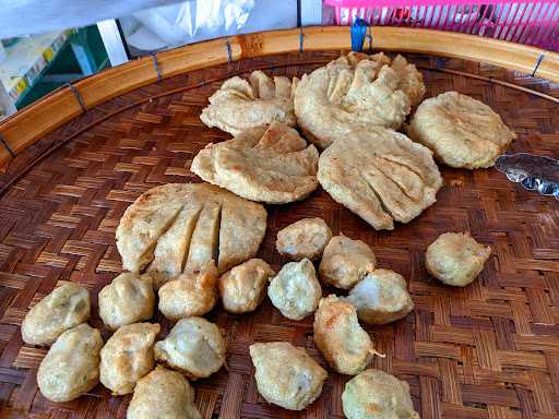 Warung Pempek Mbak Umi Koryokalangan 2