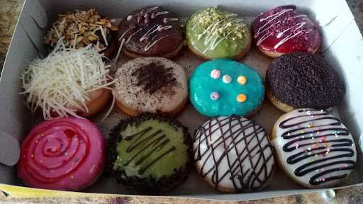 Donuts Yummy 2