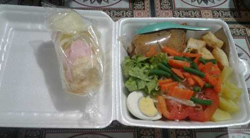 Gado Gado Bu Yem 4