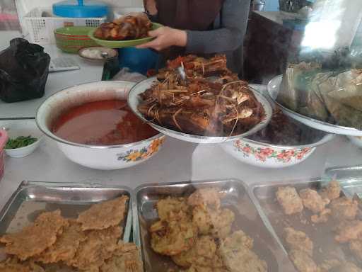 Warung Mangut Welut Hj. Nasimah Sampangan 8