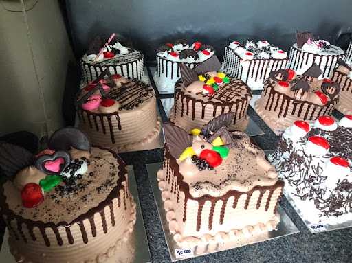 Kirana Cake'S 2