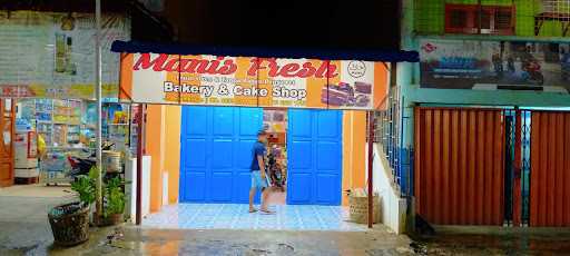 Manis Fresh Bakery And Cake 2