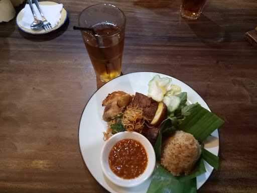 Warung Entjiem Lauw'Tan 9