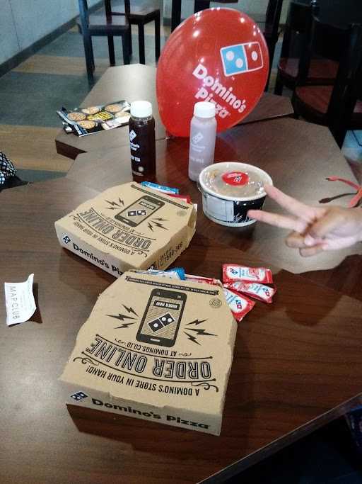 Domino'S Pizza 1