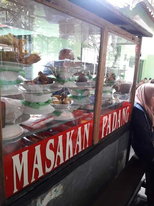 Nasi Padang Omega Tapakis 2