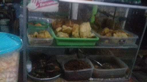 Nasi Uduk Mpo Wati 3