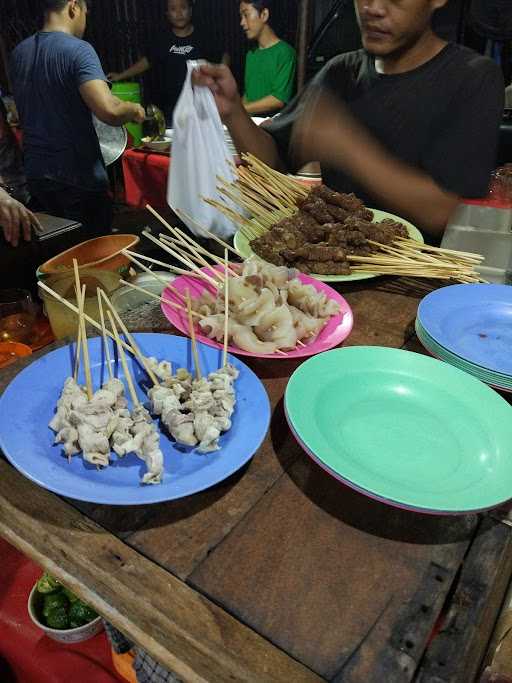 Sate Babi Krekot 1