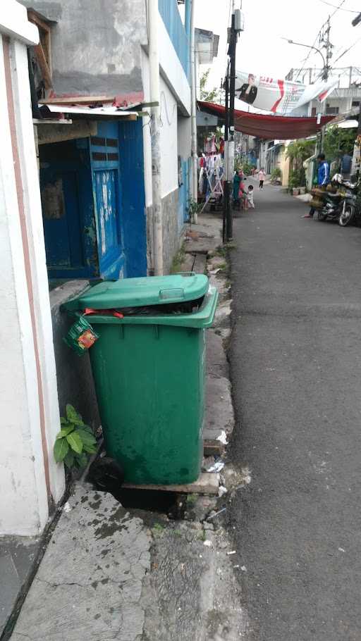 Warung Nasi Uduk Bu Nur 9