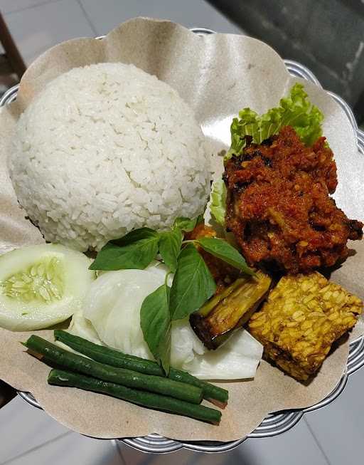 Ayam Den Bagoes 1