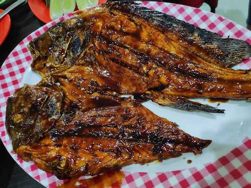 Pondok Ikan Bakar Selera 5