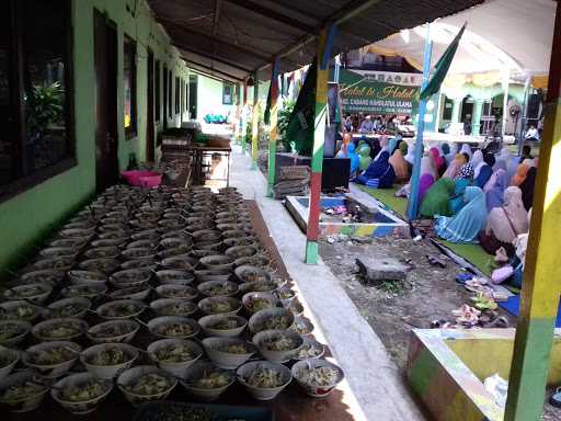 Soto Ayam & Es Degan Pak Roni 6