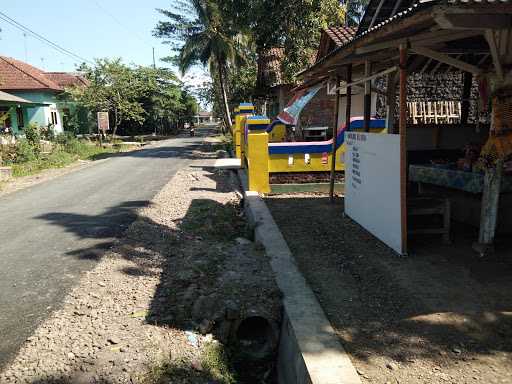 Warung Kopi + Karedok Bu Inem 5