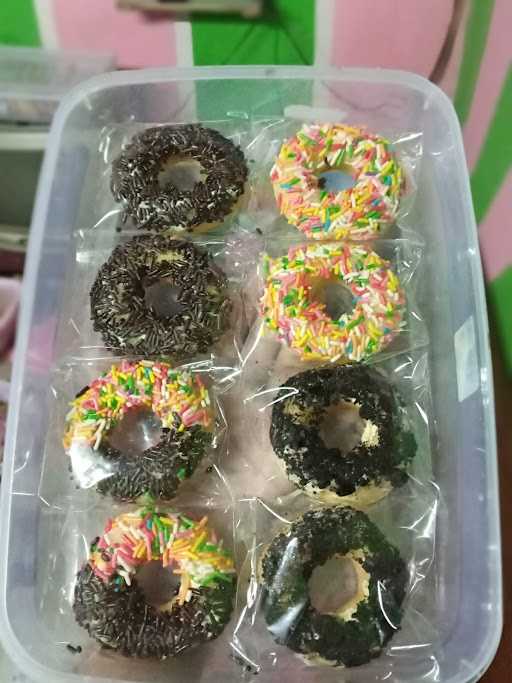 Rumah Donat Linda 5