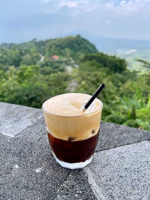Watu Langit Jogja Coffee And Resto 8