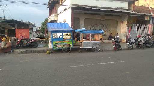 Ayam Goreng Family 6