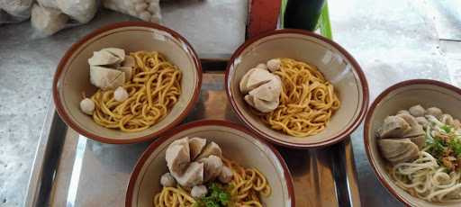 Kedai Bakso Tasik Jl Guntur 1