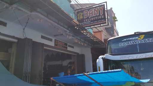 Rumah Makan Sukaregang 8