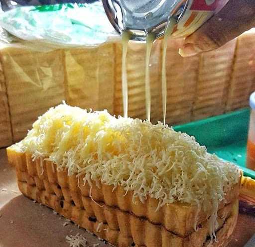 Roti Bakar Dan Kukus Ilyas 8