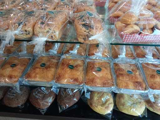 Zaitun Bakery Surabaya 9